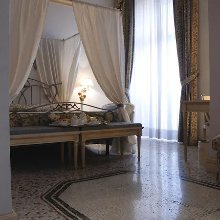 Hotell De La Civitavecchia
