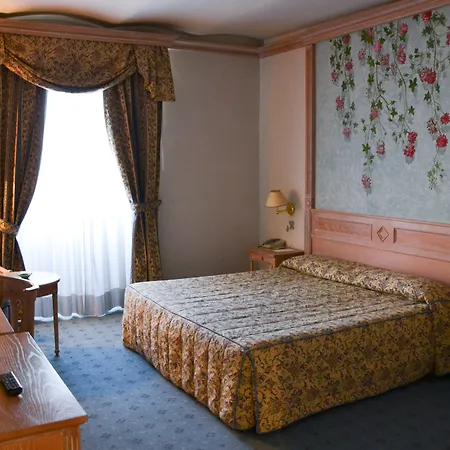 De La 4* Civitavecchia