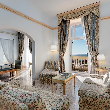 De La 4* Civitavecchia