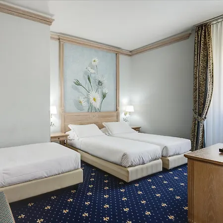 Hotell De La 4*