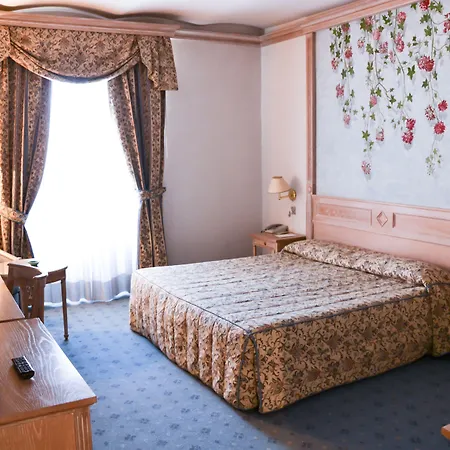 Hotel De La Civitavecchia