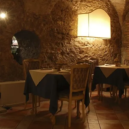 Hotell De La Civitavecchia