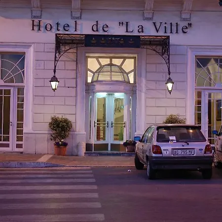 Hotel De La 4*